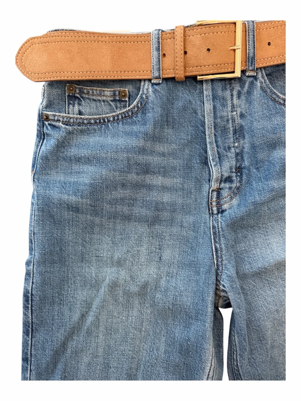 NWT H&M Long Blue Denim Button Front High WaistJean Shorts with Tan Belt. Size